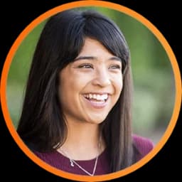 Celina, receptora de terapia basada en plasma